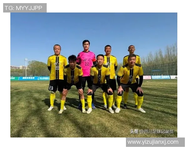 带正字的足球明星们如何在赛场上展现他们的魅力与风采